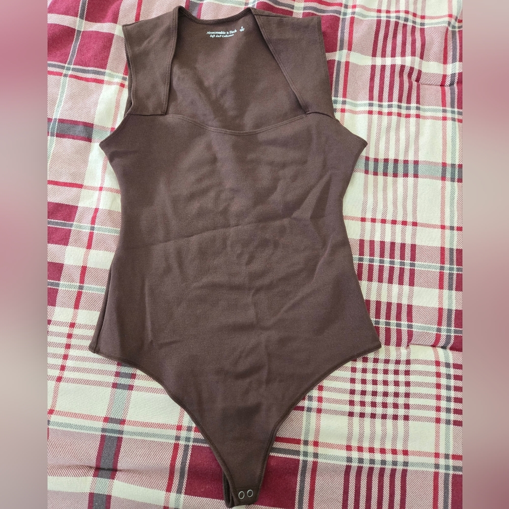 Abercrombie and Fitch bodysuit Size Small Color: Brown